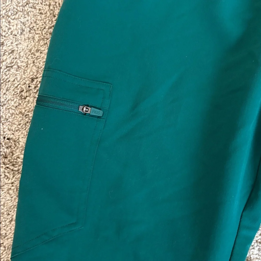 Figs  Zamora Jogger - Petite - Picture 3 of 7